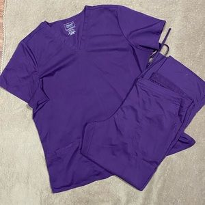 Women’s Cherokee Workwear Scrubs set